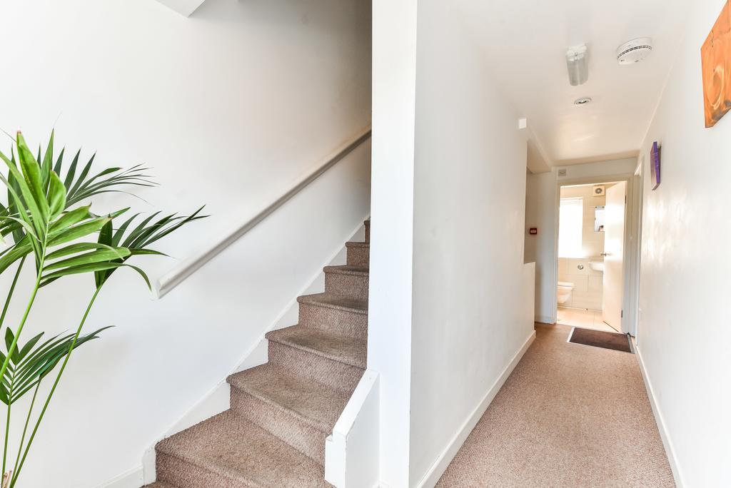 Riverbank Stay London Ngoại thất bức ảnh
