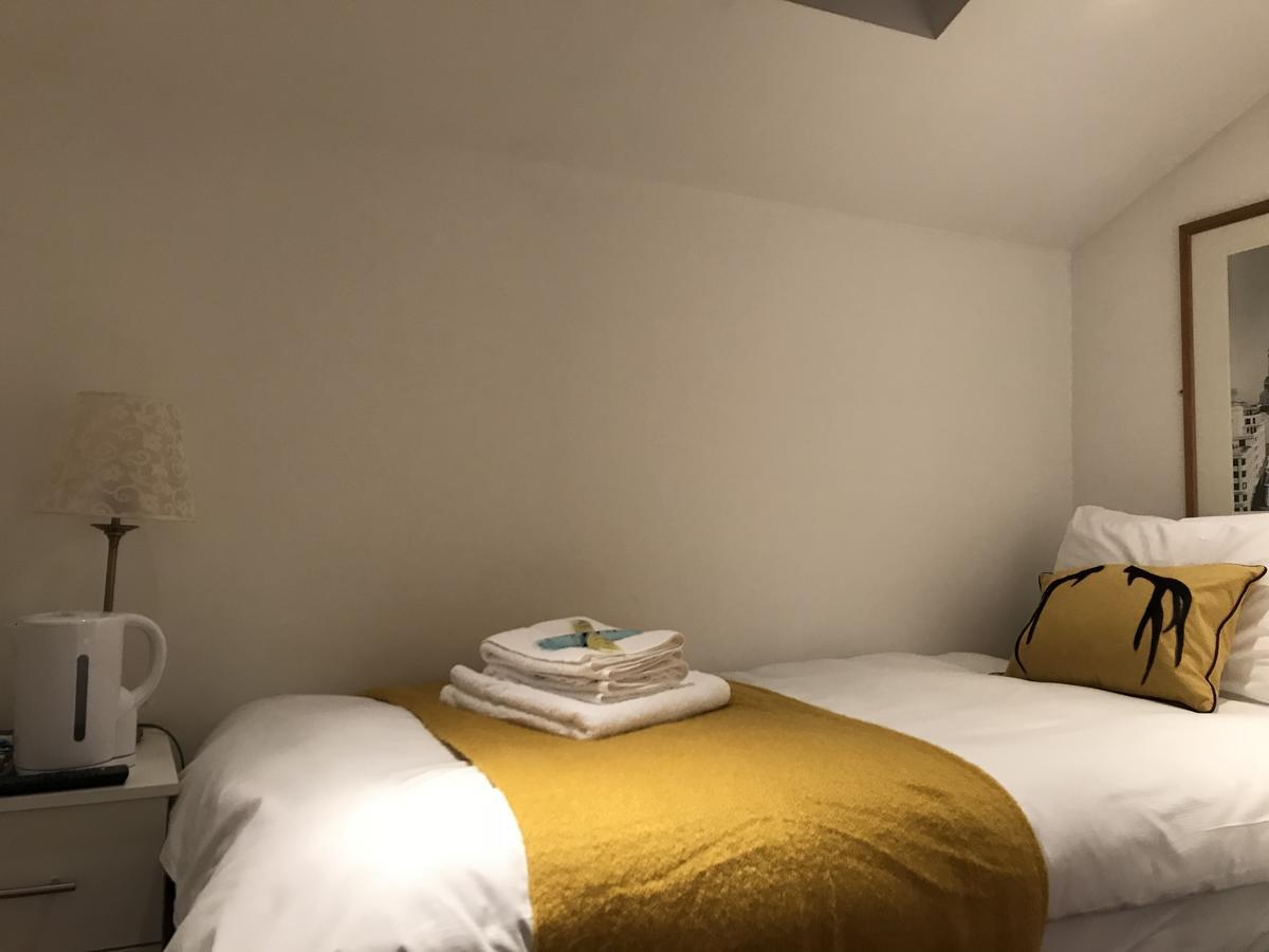 Riverbank Stay London Ngoại thất bức ảnh