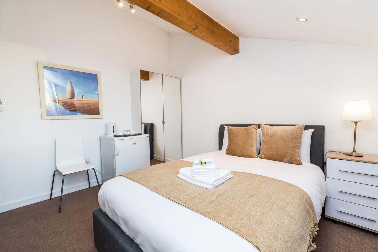 Riverbank Stay London Ngoại thất bức ảnh