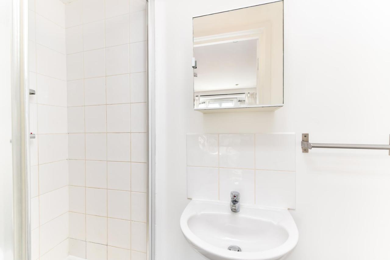 Riverbank Stay London Ngoại thất bức ảnh